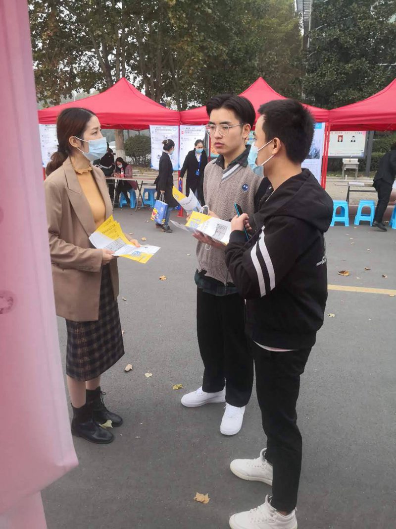 我公司參加焦作大學2021屆畢業(yè)生秋季校園招聘會(圖2)